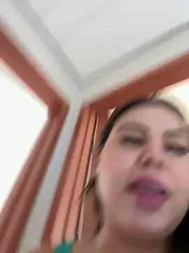 Snapshot of lariic chatting on 07-01-26, 01:33 lariic online show from 07-01-26, 01:33