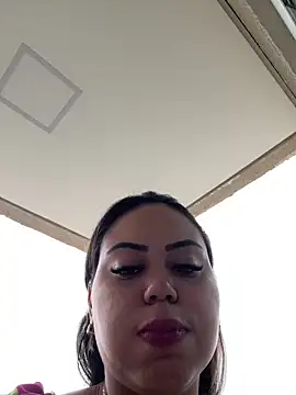 Snapshot of lariic chatting on 02-27-26, 12:16 lariic online show from 02-27-26, 12:16