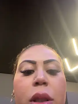 Snapshot of lariic chatting on 09-22-25, 07:31 lariic online show from 09-22-25, 07:31