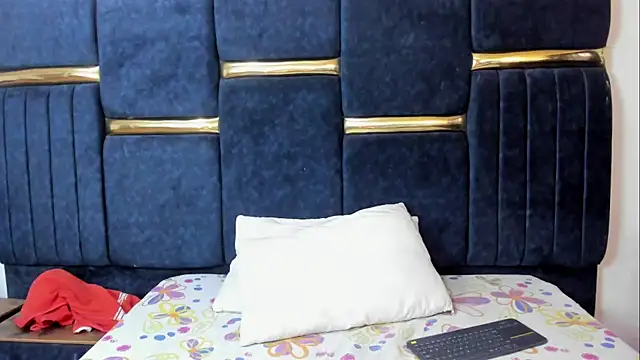 skaysanchez1 online show from 04-13-26, 08:02