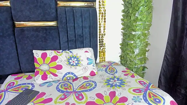 skaysanchez1 online show from 10-13-25, 07:15