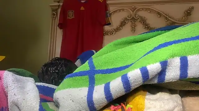 emylolo9 online show from 01-02-25, 08:39