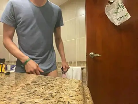 emylolo9 online show from 01-27-25, 11:54