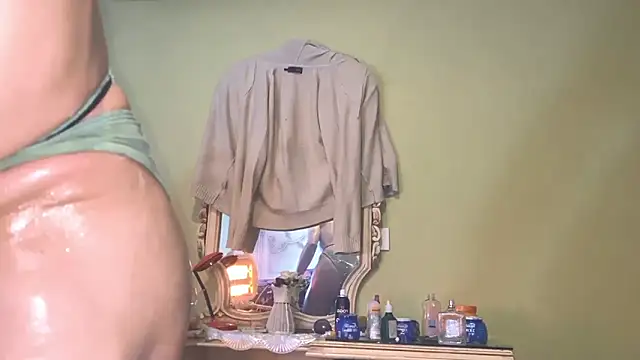 emylolo9 online show from 01-05-25, 01:56