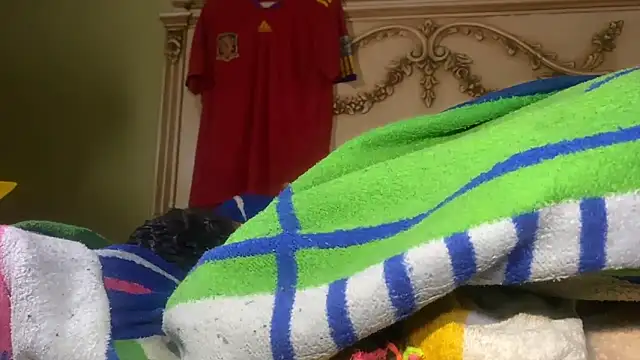 emylolo9 online show from 01-02-25, 11:41