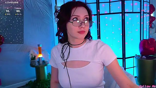 Snapshot of Sky_Eyes_ chatting on 03-07-25, 05:40 Sky Eyes  online show from 03-07-25, 05:40