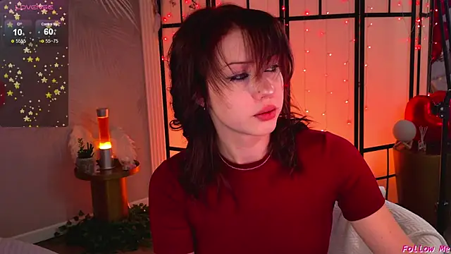 Snapshot of Sky_Eyes_ chatting on 03-15-25, 05:41 Sky Eyes  online show from 03-15-25, 05:41