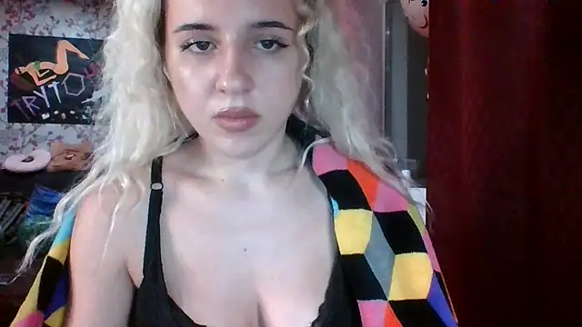 Snapshot of Puregirlaa chatting on 01-10-25, 08:04 Puregirlaa online show from 01-10-25, 08:04