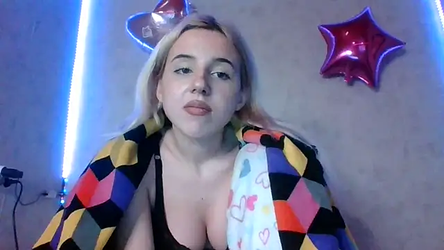 Snapshot of Puregirlaa chatting on 03-01-25, 12:34 Puregirlaa online show from 03-01-25, 12:34