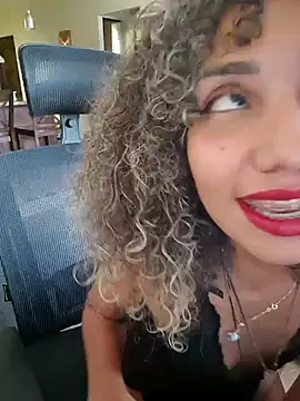 tucurly latina online show from 01-10-25, 08:37