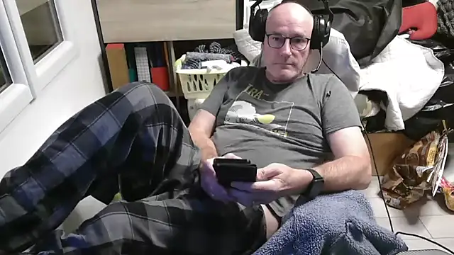 bogland33 online show from 11-27-25, 08:09