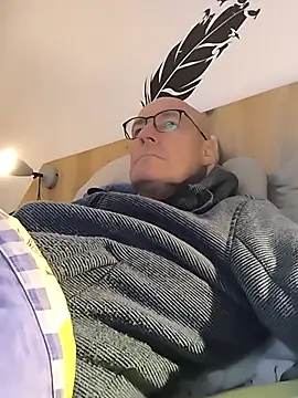 bogland33 online show from 11-16-25, 07:51