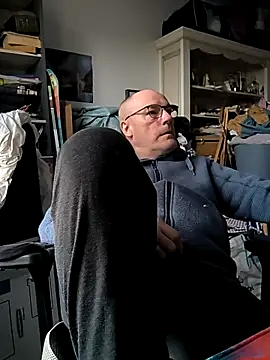 bogland33 online show from 03-28-26, 10:05