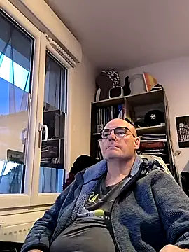 bogland33 online show from 03-13-25, 06:01