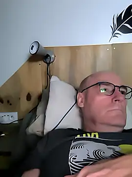 bogland33 online show from 03-15-25, 10:44