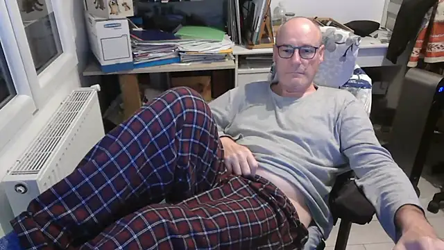 bogland33 online show from 03-20-25, 10:07