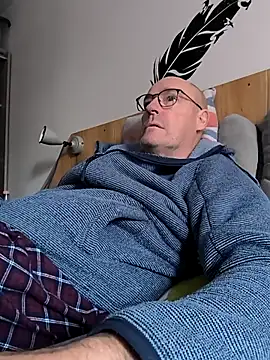 bogland33 online show from 10-30-25, 08:12