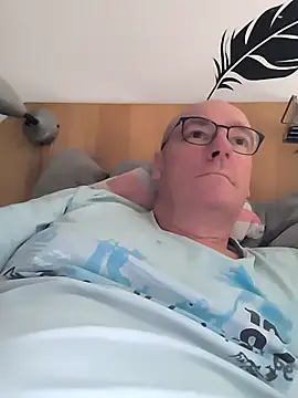 bogland33 online show from 09-14-25, 02:17
