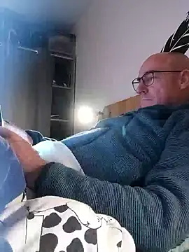 bogland33 online show from 01-14-26, 07:28