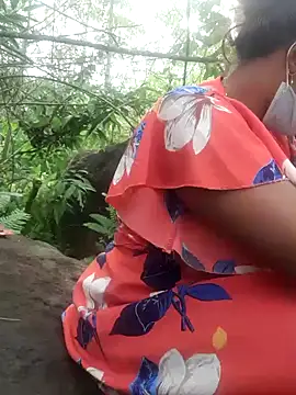 Snapshot of kumaricapalsex2 chatting on 01-16-25, 03:12 kumaricapalsex2 online show from 01-16-25, 03:12