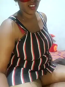 Snapshot of kumaricapalsex2 chatting on 01-21-25, 04:37 kumaricapalsex2 online show from 01-21-25, 04:37