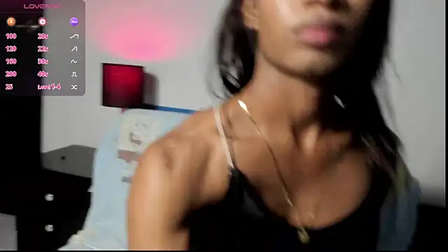 Snapshot of alejandrasxx chatting on 02-25-25, 04:35 alejandrasxx online show from 02-25-25, 04:35