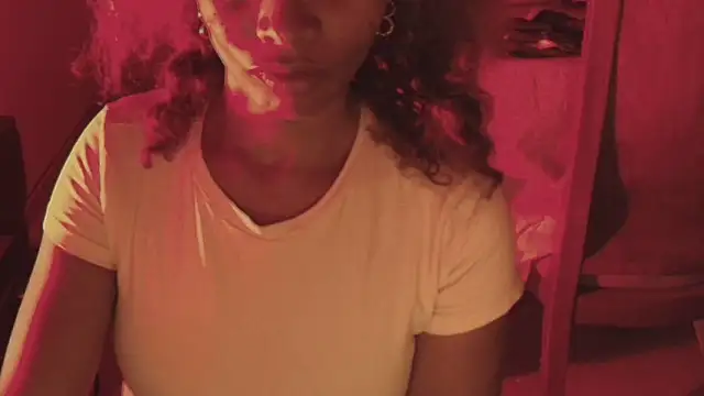 Snapshot of SashaBrianna99 chatting on 10-22-25, 02:33 SashaBrianna99 online show from 10-22-25, 02:33
