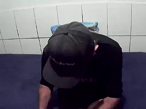 pierdona online show from 12-15-25, 07:09