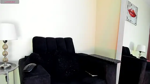 its  angelica  online show from 05-18-26, 09:30