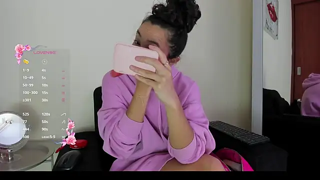 its  angelica  online show from 10-01-25, 08:24