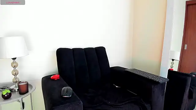 its  angelica  online show from 05-25-26, 08:07