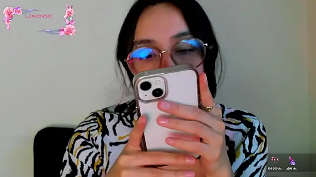 its  angelica  online show from 03-30-26, 09:38