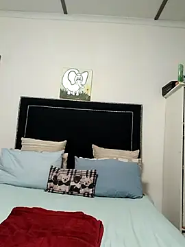 Snapshot of contagiousqueen chatting on 02-11-26, 05:51 contagiousqueen online show from 02-11-26, 05:51