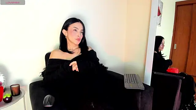 victoria  lace  online show from 01-11-26, 03:24