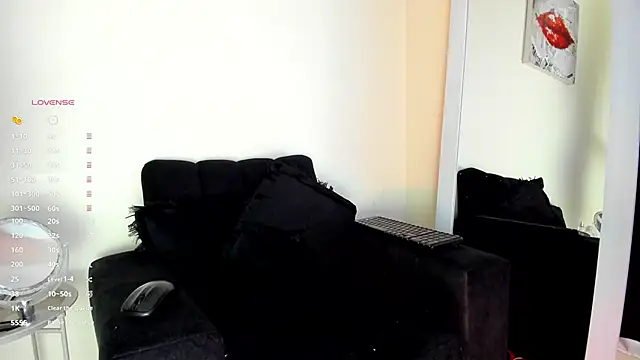 victoria  lace  online show from 11-26-25, 12:32