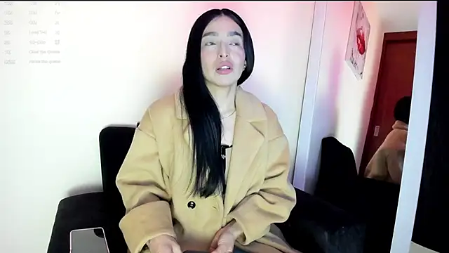 victoria  lace  online show from 03-18-25, 02:08