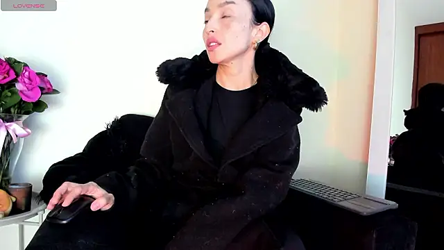 victoria  lace  online show from 02-20-26, 02:30