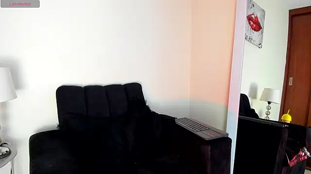Snapshot of victoria__lace_ chatting on 07-19-26, 12:41 victoria lace online show from 07-19-26, 12:41