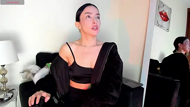 Snapshot of victoria__lace_ chatting on 06-15-26, 10:53 victoria lace online show from 06-15-26, 10:53