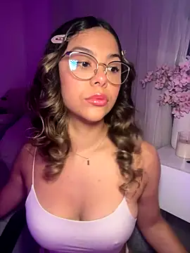 tuckersabrina online show from 10-16-25, 11:40