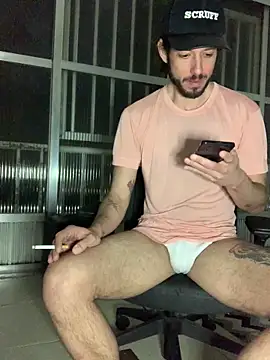 Snapshot of Mieto_ chatting on 06-17-26, 04:45 Mieto online show from 06-17-26, 04:45