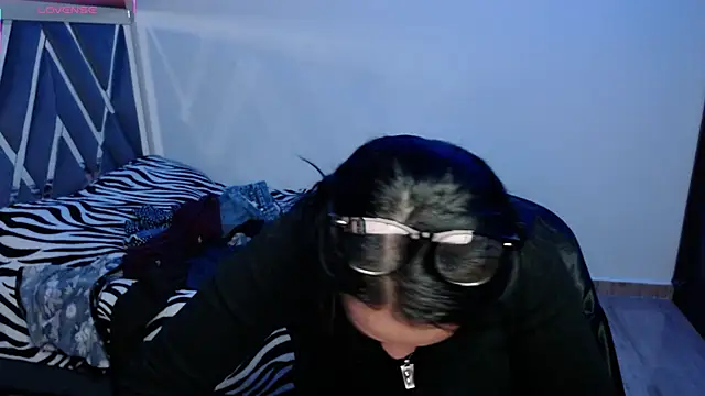 Snapshot of Amber_Lovely chatting on 09-26-25, 01:56 Amber Lovely online show from 09-26-25, 01:56