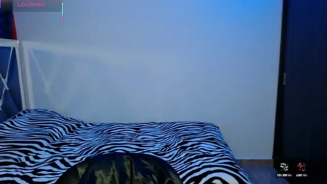 Snapshot of Amber_Lovely chatting on 10-02-25, 12:36 Amber Lovely online show from 10-02-25, 12:36