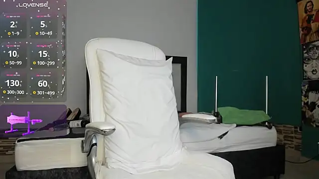 kinky polar online show from 03-20-26, 08:21