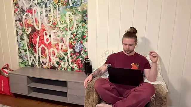 DaddydayDrinkzz online show from 12-23-25, 05:18