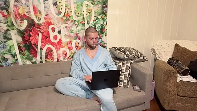 DaddydayDrinkzz online show from 06-15-26, 03:40