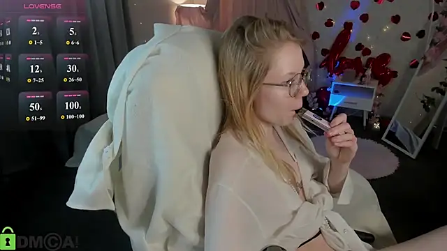 Esme Runn online show from 04-24-26, 03:08