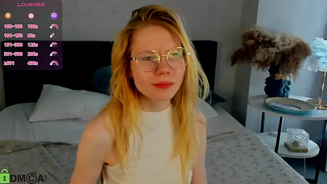Esme Runn online show from 05-15-26, 05:49