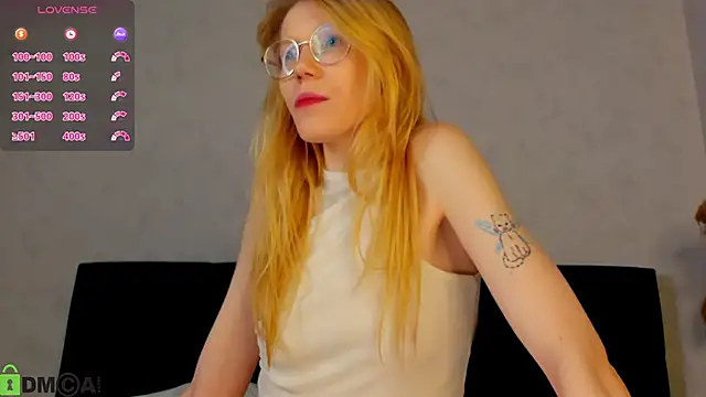 Esme Runn online show from 05-14-26, 03:14