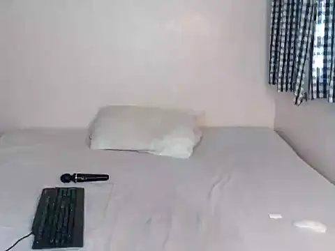 Crystal x ebony online show from 10-25-25, 04:22